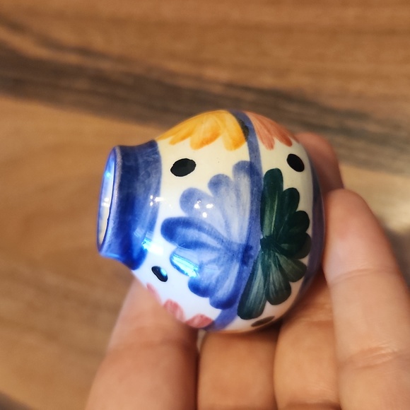 Arte Giancarlo Honduras Hand Painted Mini Flower Bud Vases, Set of Three - Picture 6 of 15